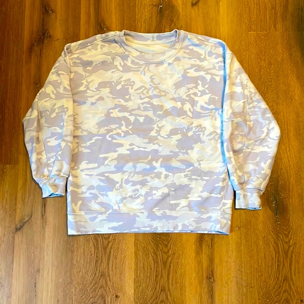 LuluLemon sweatshirt, size 6